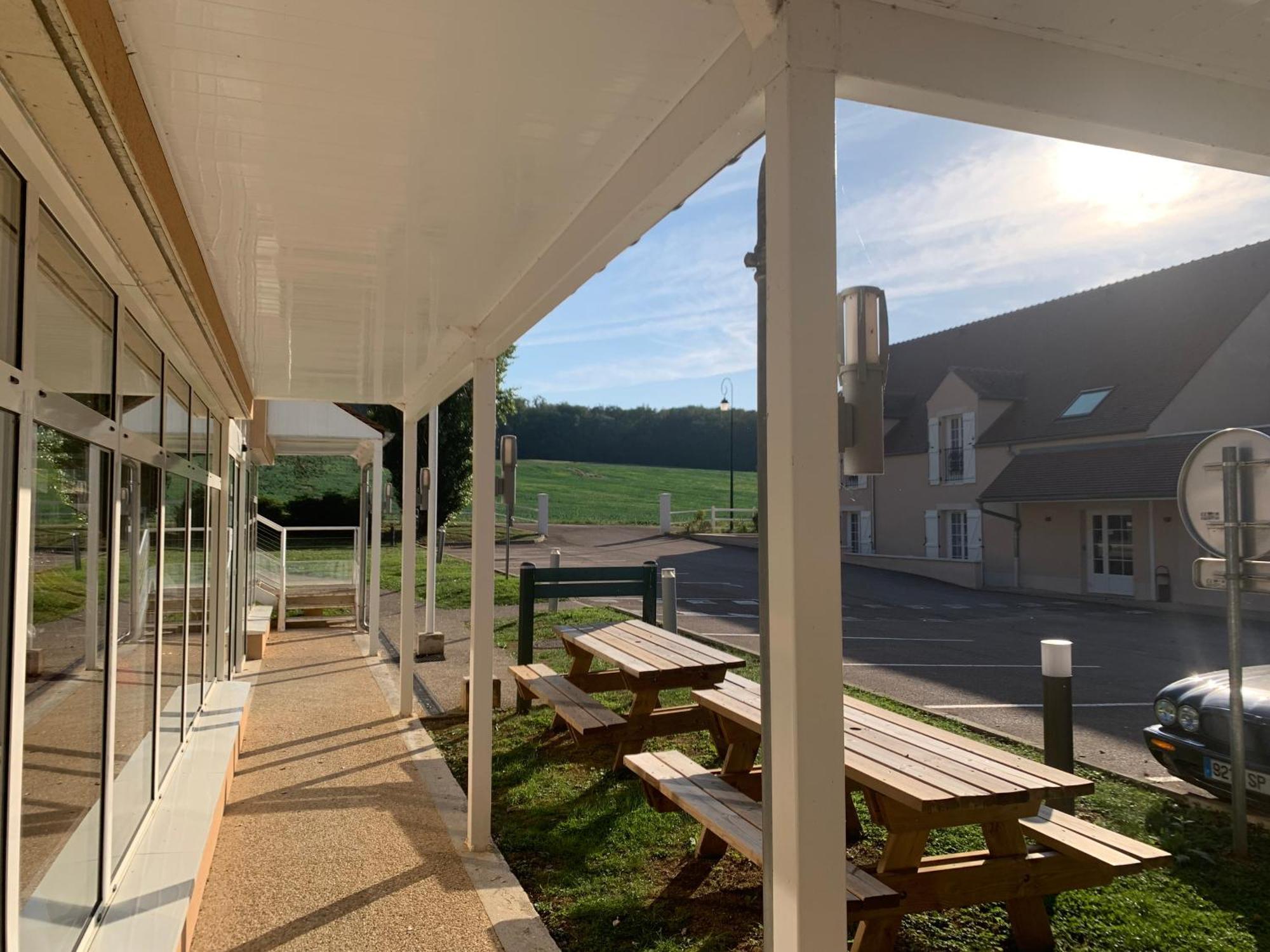 Logis Hotel Restaurant Le Moulin De La Coudre Venoy Exteriör bild